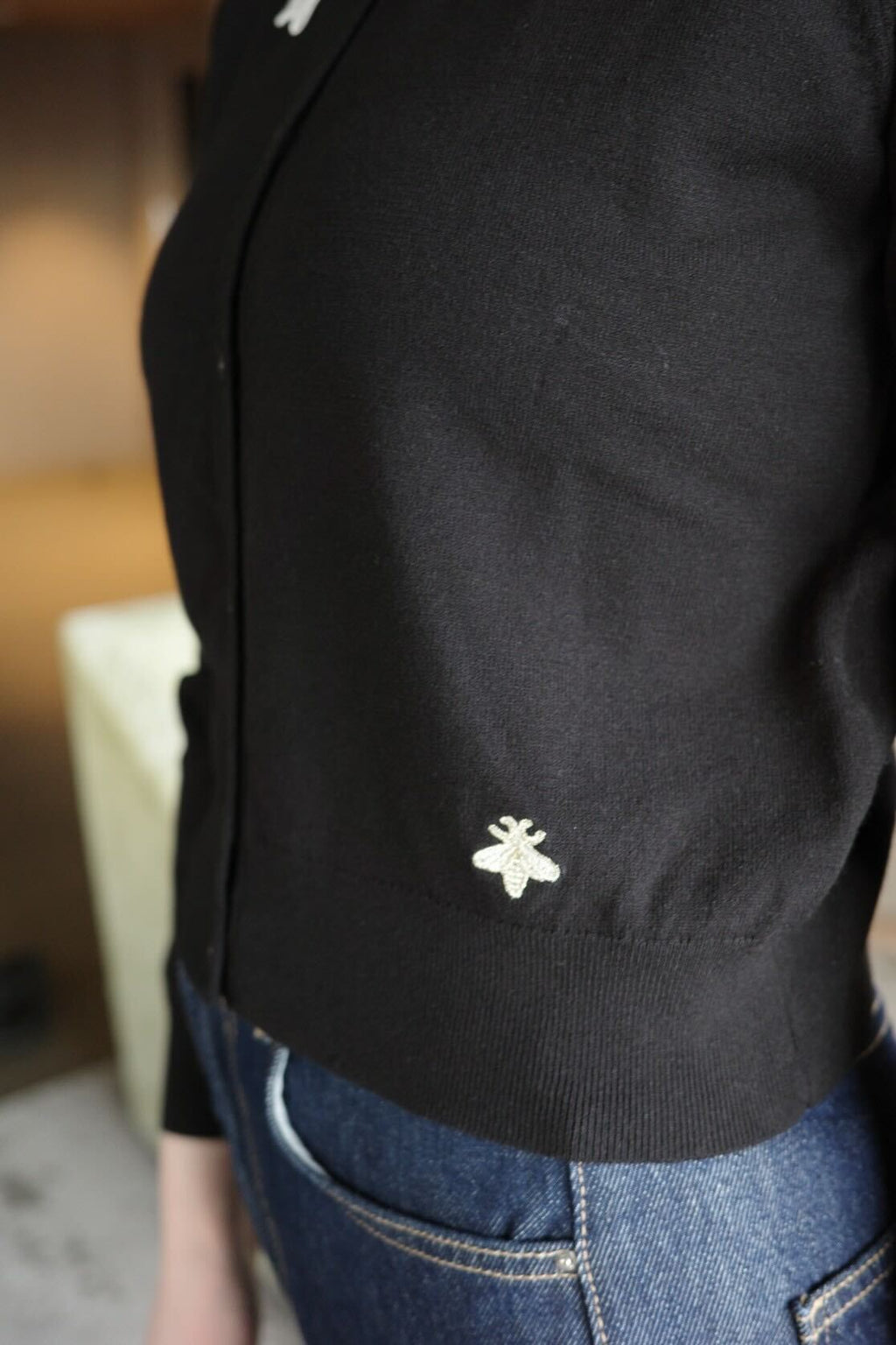 CAPRINO Bee Fleue カーディガン Caprino - カプリーノ | クルーネックカーディガン〔ブラック