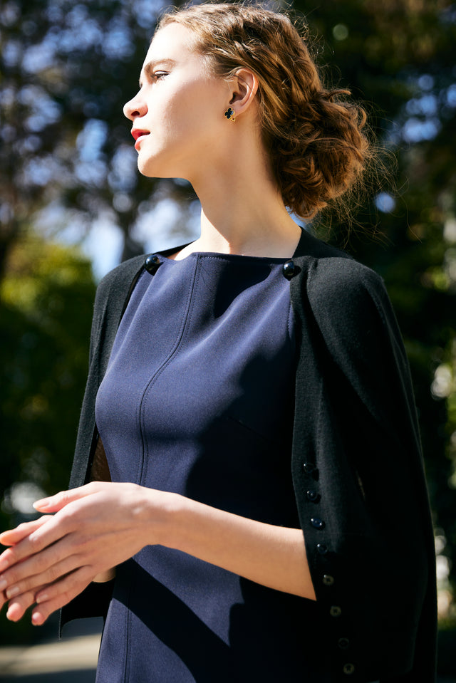 LUXURY V Neck【Black】